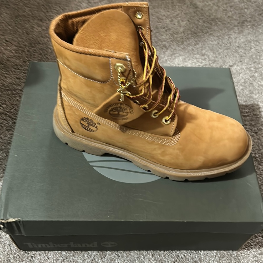 Timberland tan boots